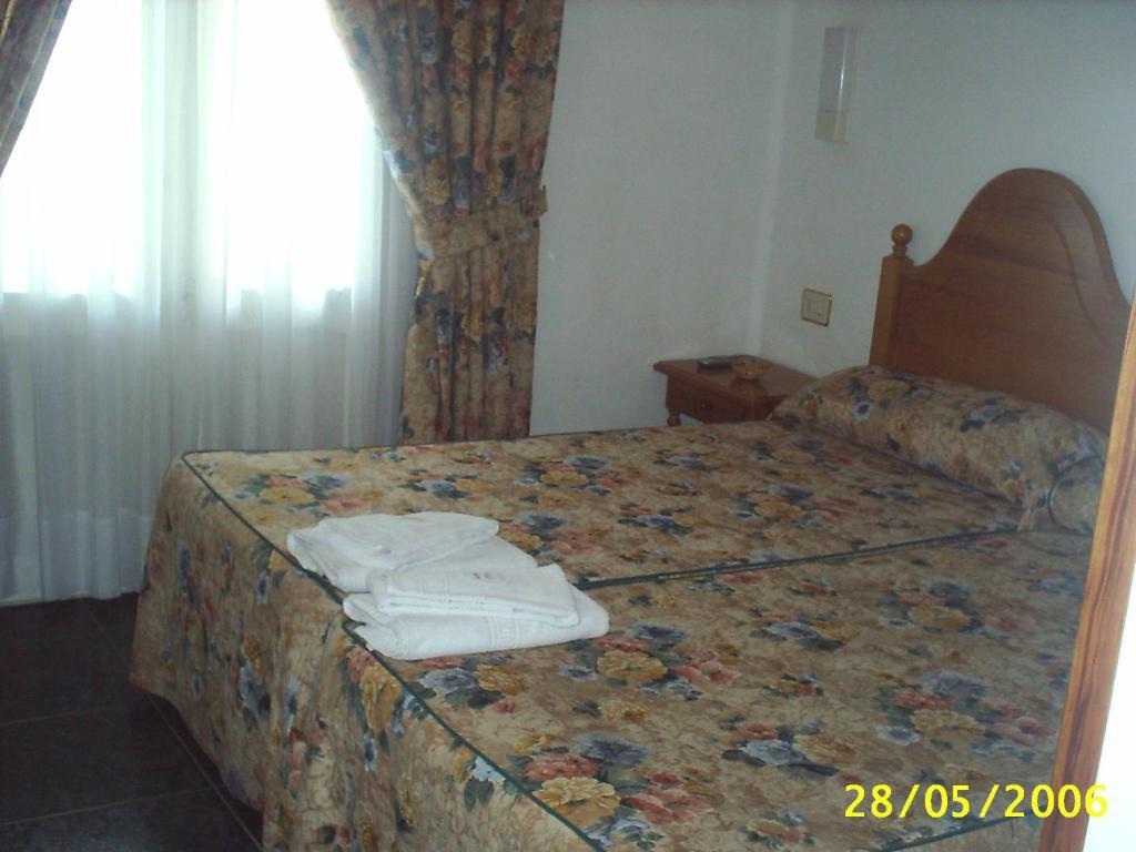 Gabarre Hotel Broto Bilik gambar